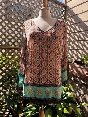 Dress Barn Boho Tile design V-Neck Tunic Top - Teal & Coral.Size Large EUC